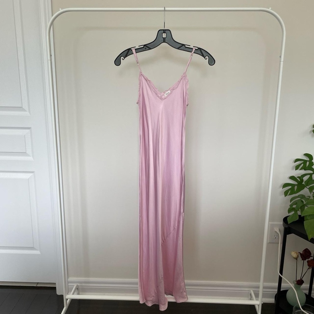 Aritzia Wilfred Wera Slip Dress